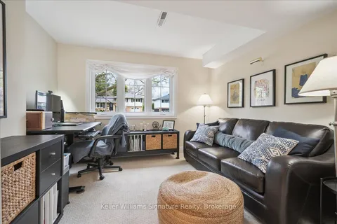 4042 Melba Lane, Burlington, ON L7L 2C3