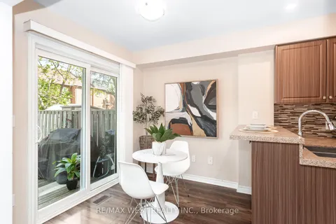 3953 Freeman Terrace, Mississauga, ON L5M 6R2