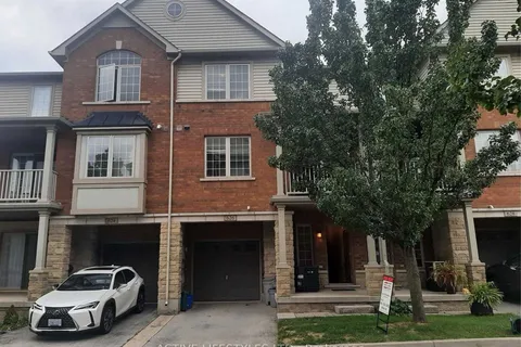 626 Garibaldi Common Close, Burlington, ON L7L 0E2