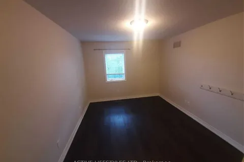 626 Garibaldi Common Close, Burlington, ON L7L 0E2