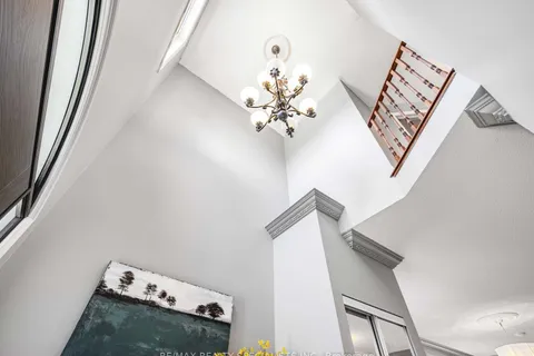 67 Robinson Road, Halton Hills, ON M6J 2J2