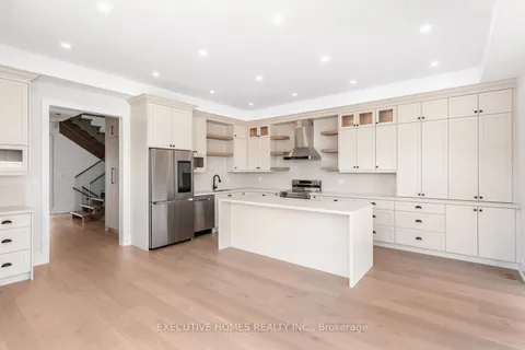 797 First Street, Mississauga, ON L5E 1A3