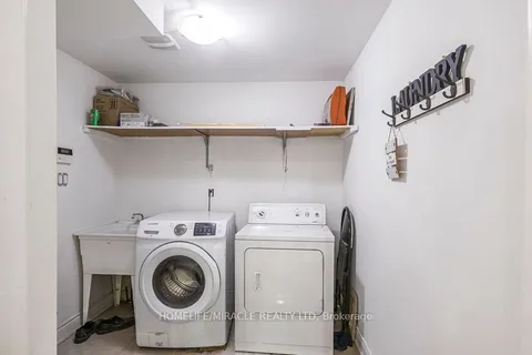 4 ChalkFarm Crescent, Brampton, ON L7A 3V8