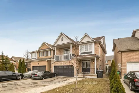 4 ChalkFarm Crescent, Brampton, ON L7A 3V8