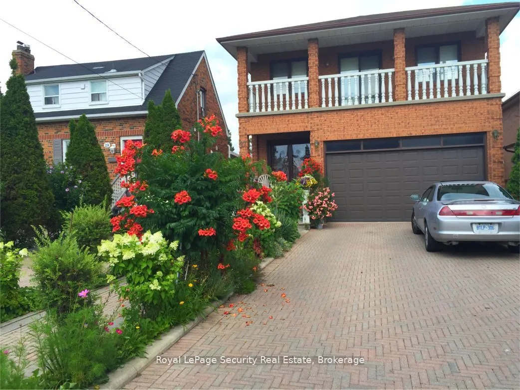 27 Mulholland Avenue, Toronto, ON M6A 2S1