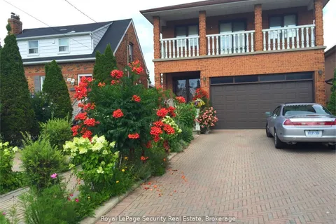 27 Mulholland Avenue, Toronto, ON M6A 2S1