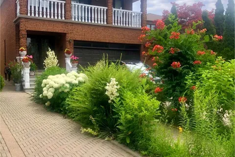 27 Mulholland Avenue, Toronto, ON M6A 2S1