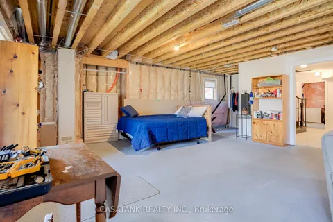 35 Foxtail Court, Halton Hills, ON L7G 0J6