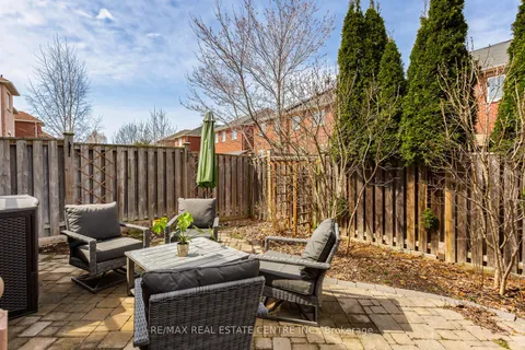 5 Serenity Street, Halton Hills, ON L7G 0A5
