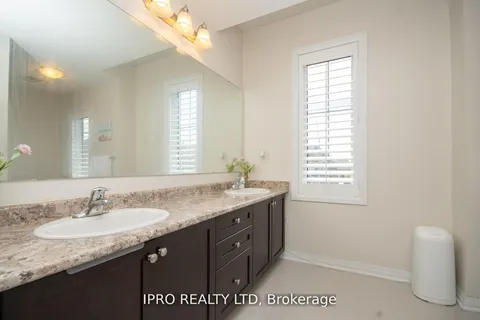 9 Porter Drive, Orangeville, ON L9W 6Z4