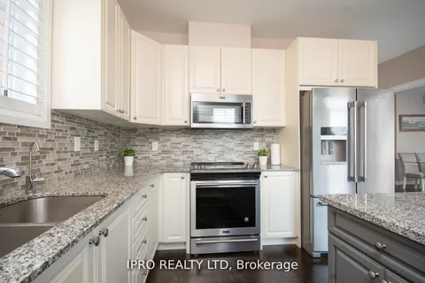 9 Porter Drive, Orangeville, ON L9W 6Z4