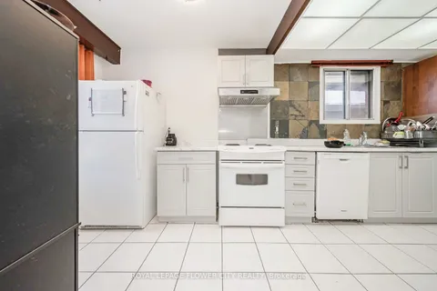 433 Hansen Road, Brampton, ON L6V 3P6