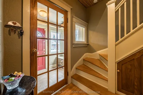 36 Frances Avenue, Toronto, ON M8Y 3K9