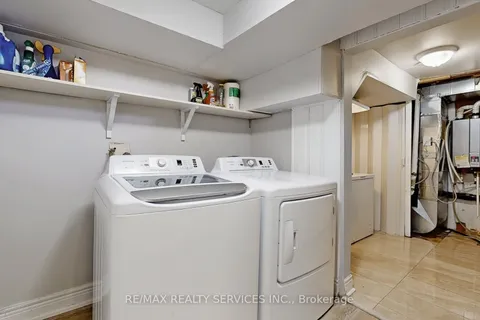 10 Hillpark Trail, Brampton, ON L6S 1R1