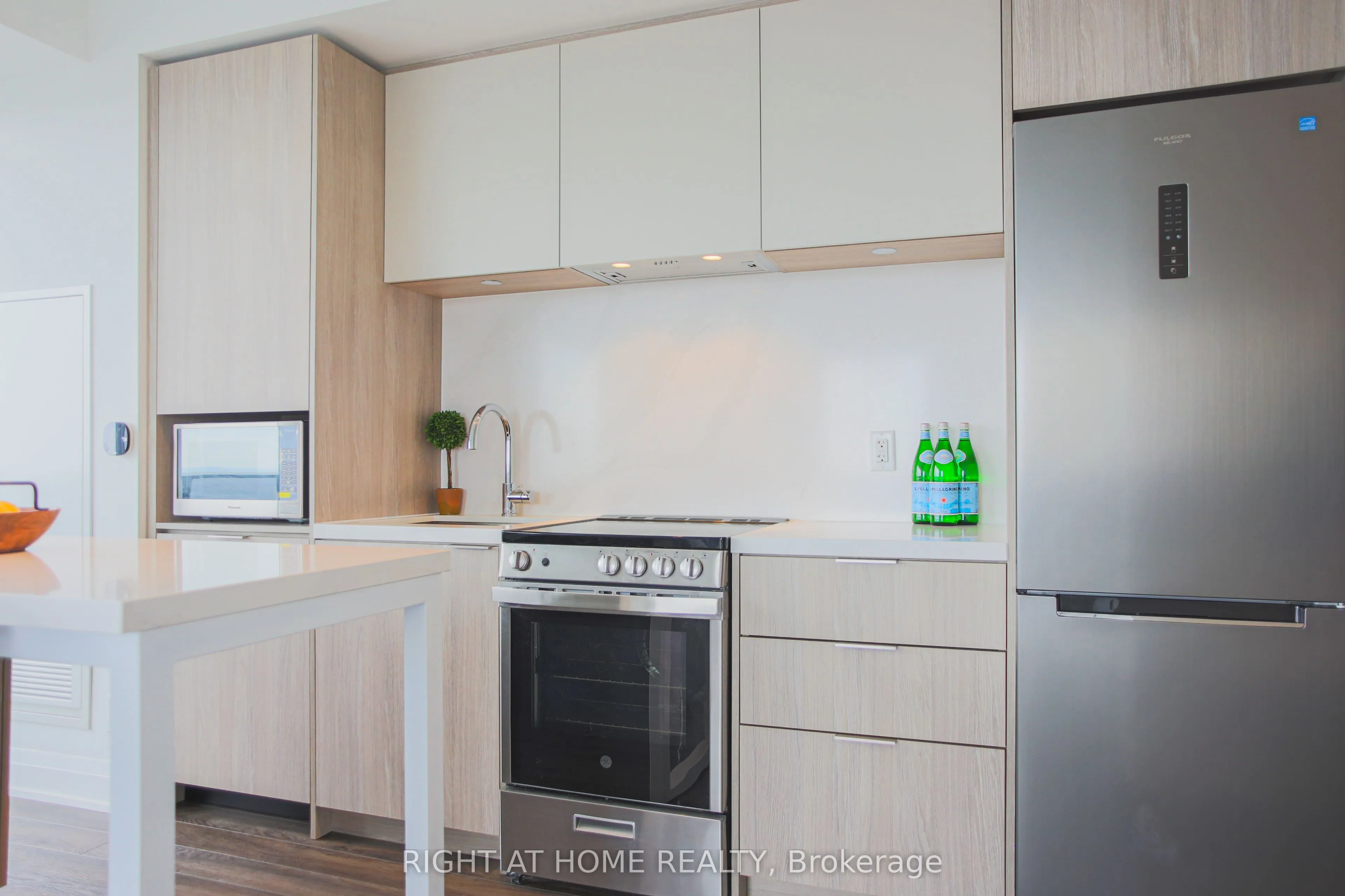 70 Annie Craig Drive, Toronto, ON M8V 0G2