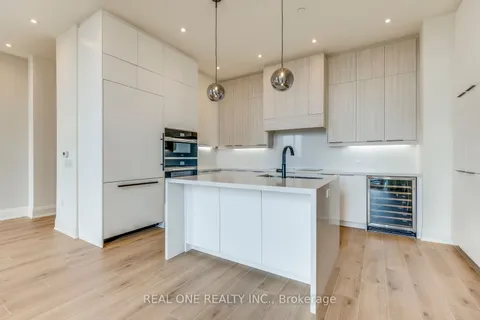 509 Dundas Street, Oakville, ON L6M 4M2