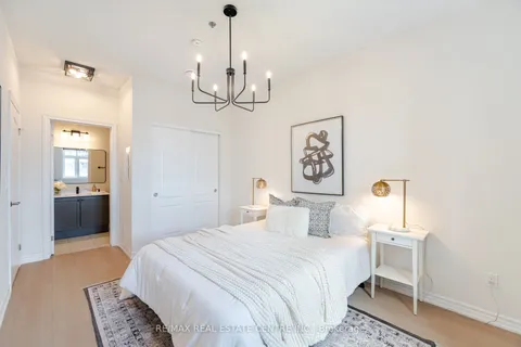 1370 Costigan Road, Milton, ON L9T 0Y8