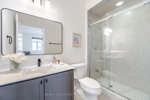1370 Costigan Road, Milton, ON L9T 0Y8