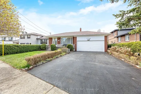 1344 STRATHY Avenue, Mississauga, ON L5E 2L2