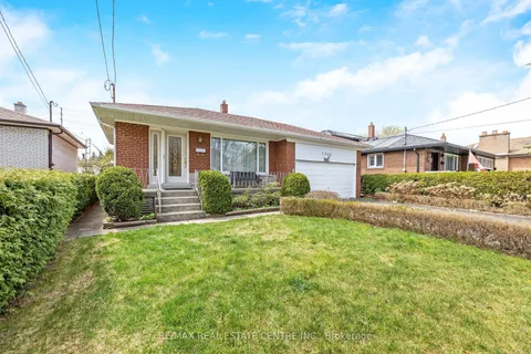 1344 STRATHY Avenue, Mississauga, ON L5E 2L2