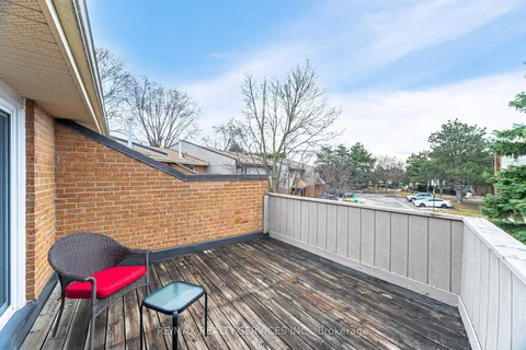 1951 Rathburn Road, Mississauga, ON L4W 2N9