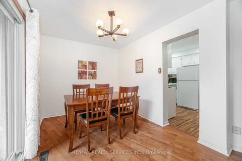 1951 Rathburn Road, Mississauga, ON L4W 2N9