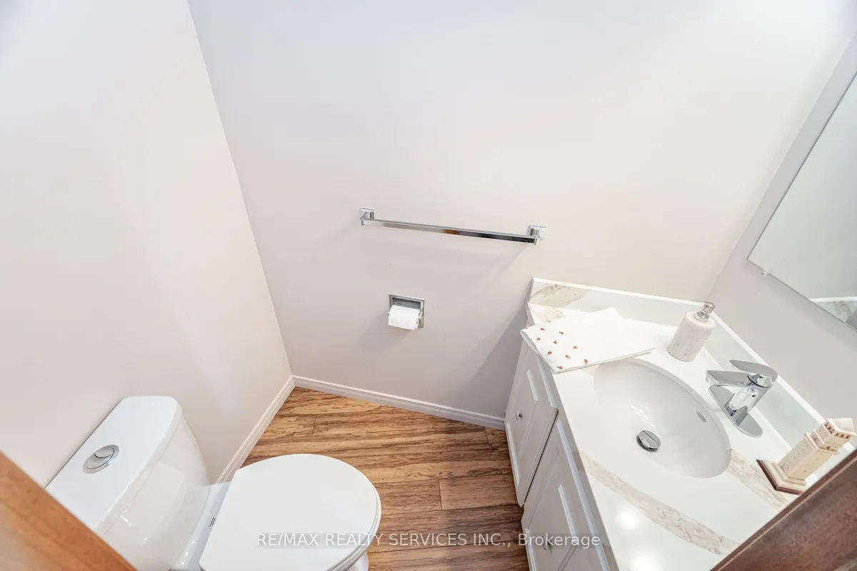 1951 Rathburn Road, ON L4W 2N9