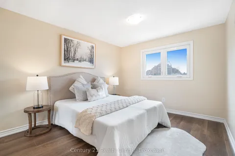 45 Autumn Glen Circle, Toronto, ON M9W 6B3