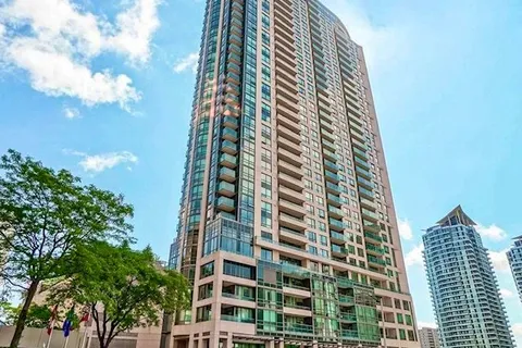208 Enfield Place, Mississauga, ON L5B 0G8