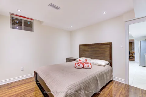 23 Dalmeny Drive, Brampton, ON L6X 0X3