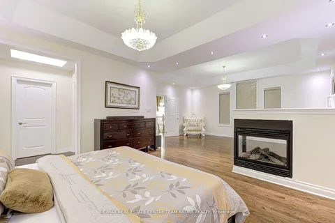 23 Dalmeny Drive, Brampton, ON L6X 0X3