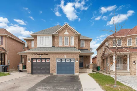 15 Eastway Street, Brampton, ON L6S 6L8