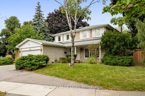 447 Edgeworth Road, Mississauga, ON L5A 1R6