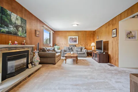1459 Venta Avenue, Mississauga, ON L4X 1C9