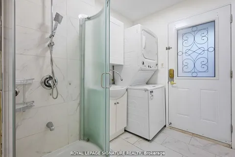 165 Cavendish Court, Oakville, ON L6J 5S3