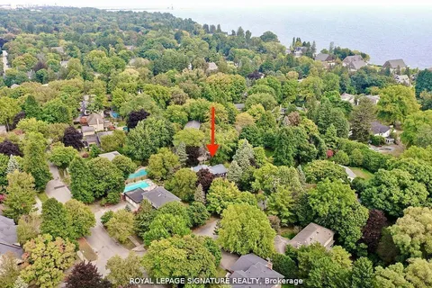 165 Cavendish Court, Oakville, ON L6J 5S3