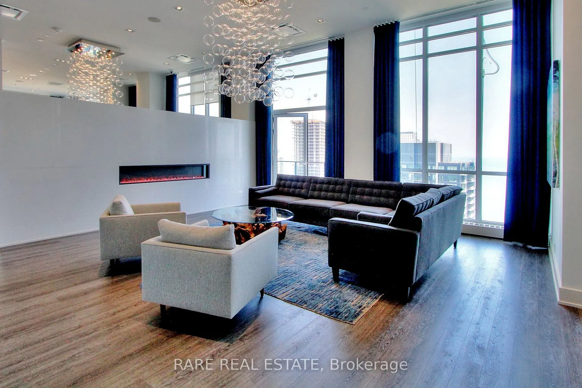 10 PARK LAWN Road, Toronto, ON M8Y 3H8