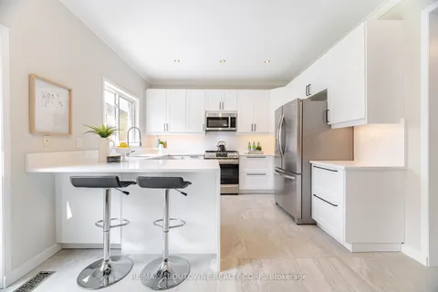 1046 Holdsworth Crescent, Milton, ON L9T 0C2