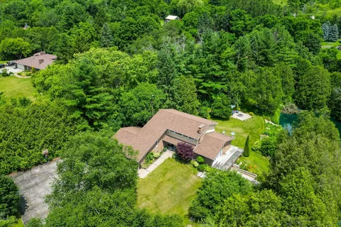 1 Cedar Drive, Caledon, ON L7K 1H4