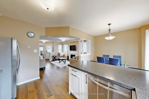 1383 Brookstar Drive, Oakville, ON L6M 3W2