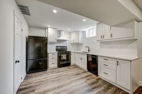 7 Southbury Manor Drive, Caledon, ON L7E 1X7