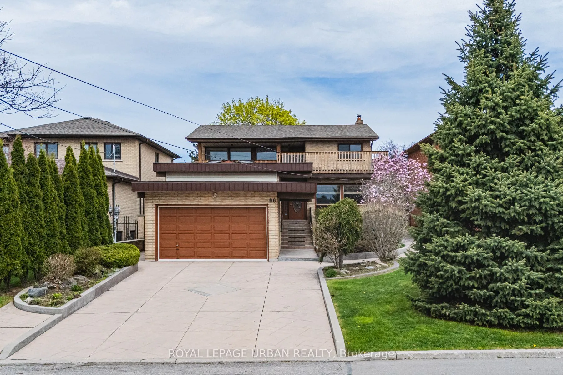 66 Aura Lea Boulevard, Toronto, ON M9M 1K5