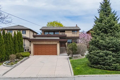 66 Aura Lea Boulevard, Toronto, ON M9M 1K5