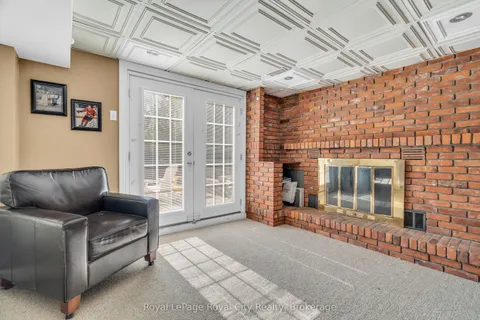 1548 Troika Court, Mississauga, ON L5J 4C4