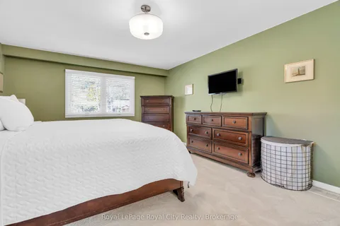 1548 Troika Court, Mississauga, ON L5J 4C4