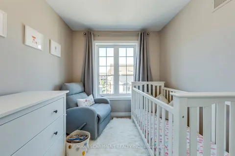 386 Belcourt Common N/A, Oakville, ON L6H 0R1