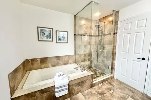 6296 Culmore Crescent, Mississauga, ON L5V 1H9