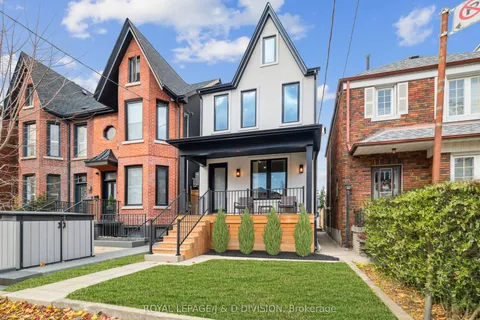 28 Melville Avenue, Toronto, ON M6G 1Y2