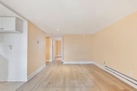 43 Glenlake Avenue, Toronto, ON M6P 1E2