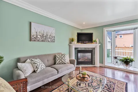 14 Livingston Drive, Caledon, ON L7C 1A7